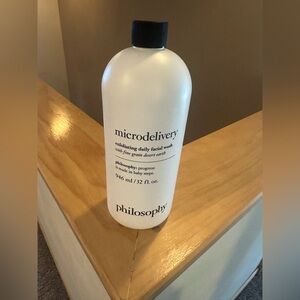 Philosophy Microdelivery Exfoliating Facial Wash 32 fl. oz. - NWT/Sealed